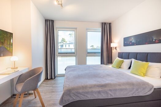 zweites Schlafzimmer mit TV