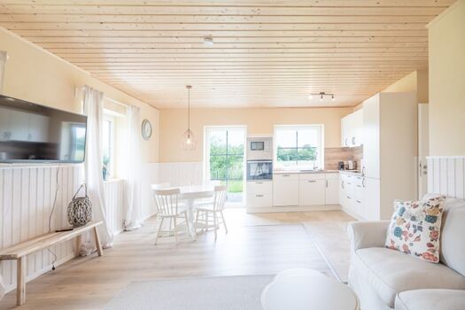 Lillebror -  Gemütlicher Wohnbereich mit großem Flat-TV