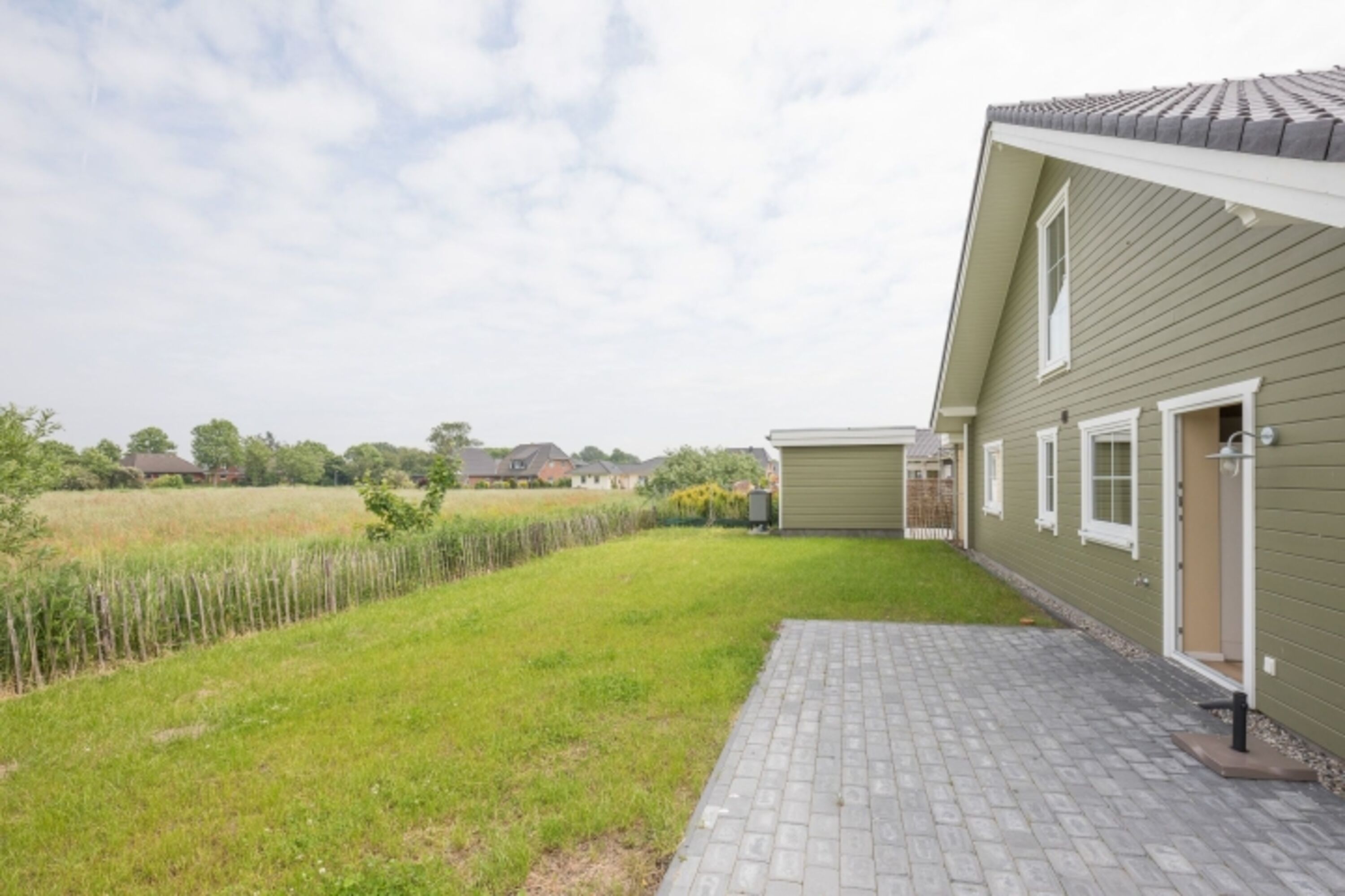 Lillebror - Eingezäunter Garten mit unverbautem Blick 