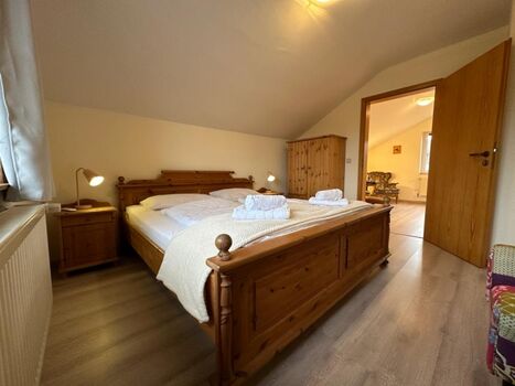 Schlafzimmer 1 im 2. OG