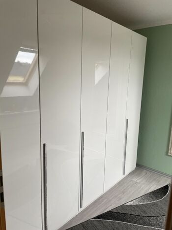 …angrenzender Ankleide