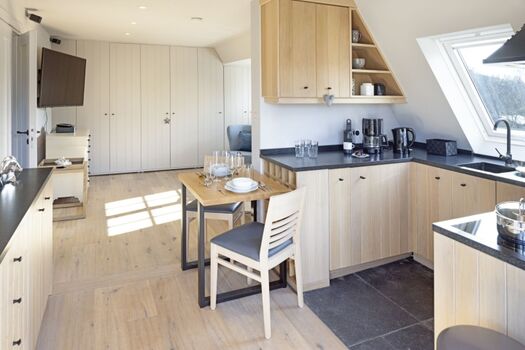 Küche und Essbereich