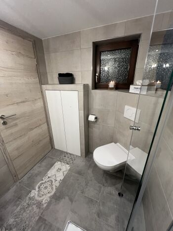 Wunderschönes Badezimmer (im Dezember 2023 saniert)