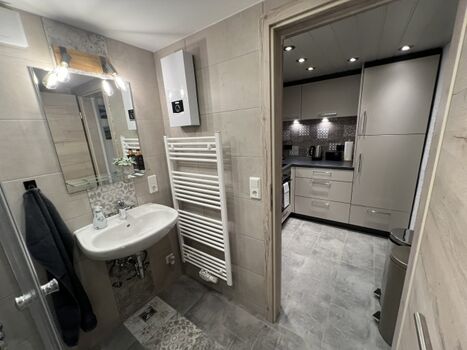 Wunderschönes Badezimmer (im Dezember 2023 saniert)