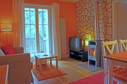 Wohn-/Essbereich mit Kaminofen