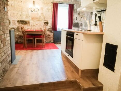 Hier sind Sie beim Kochen bei Ihren Lieben