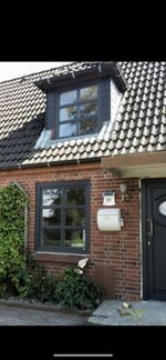 Schöne Doppelhaushälfte mit 1,80m hoch eingezäunten Garte ...