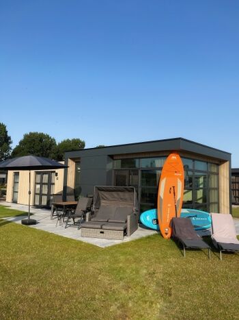 SUP-Paradies - direkt vor dem Chalet geht's los