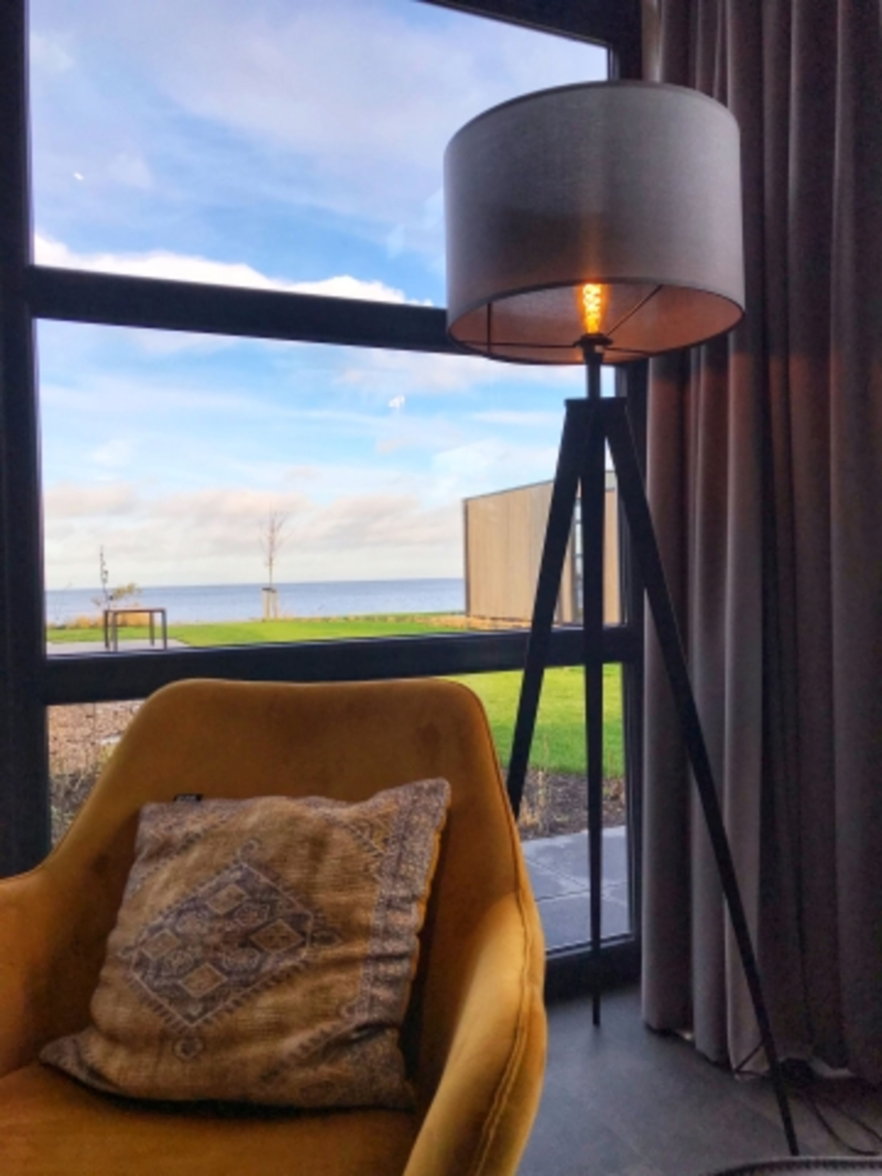 Blick aufs IJsselmeer direkt aus dem Wohnzimmer