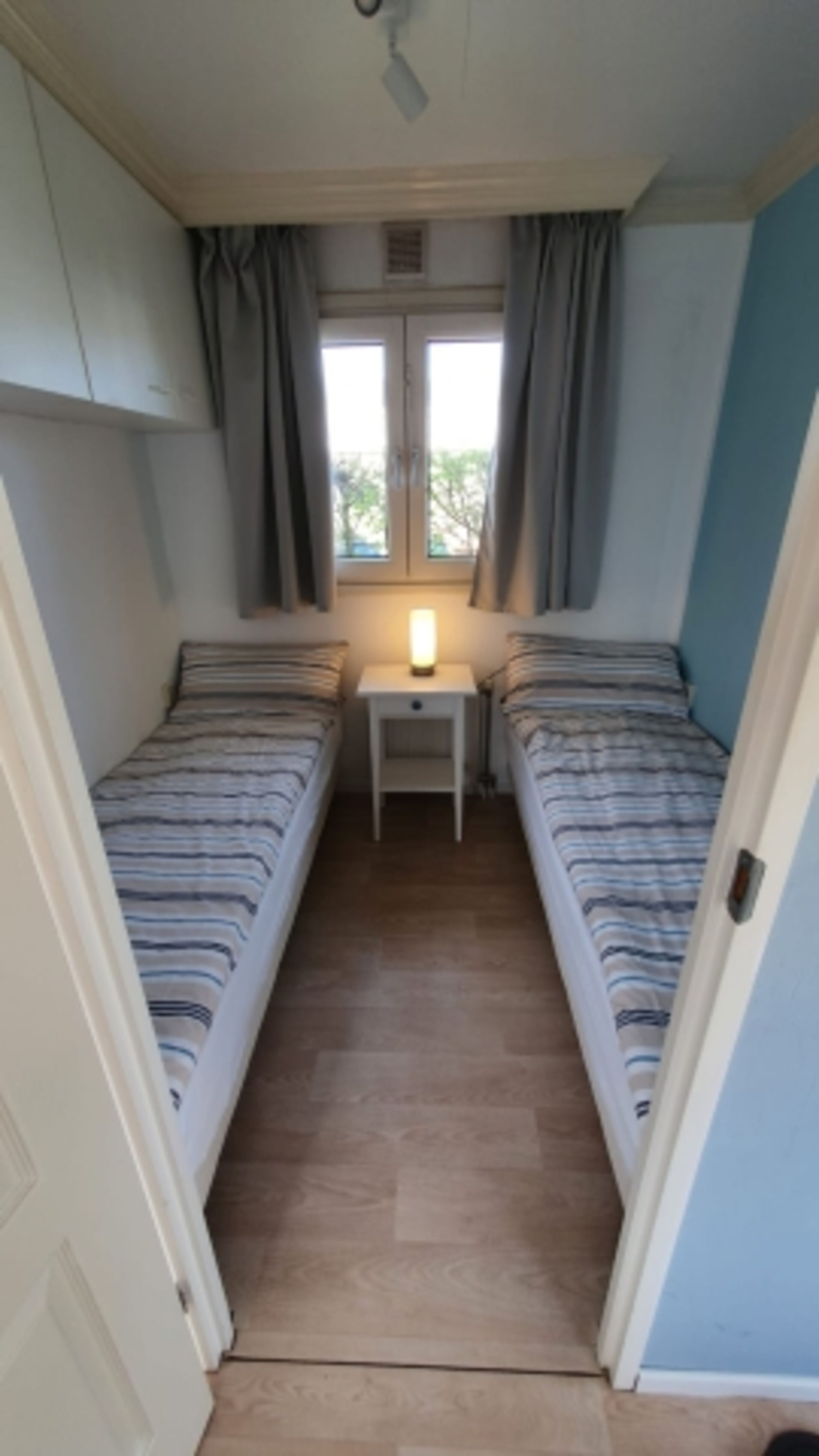 2. Schlafzimmer