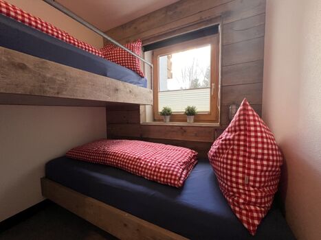 Industriele Zimmer mit Etagenbett