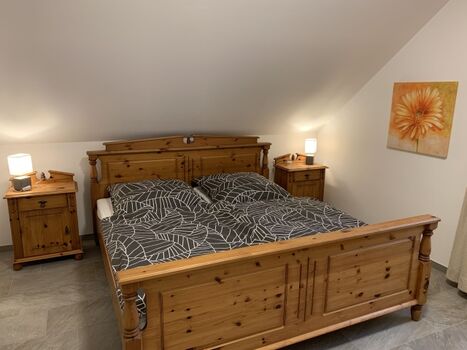 1. Schlafzimmer OG