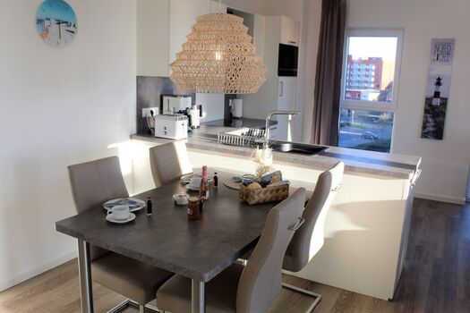 Essplatz direkt an der Küchenzeile