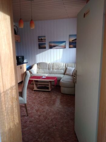 Wohnbereich mit Schlafmöglichkeit