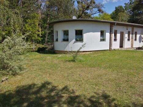 Wohnzimmer mit Runderker FeWo 4