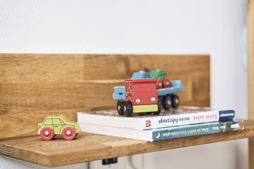 Kinderfreundliches Haus mit Spielsachen und viel Platz drinnen und draußen