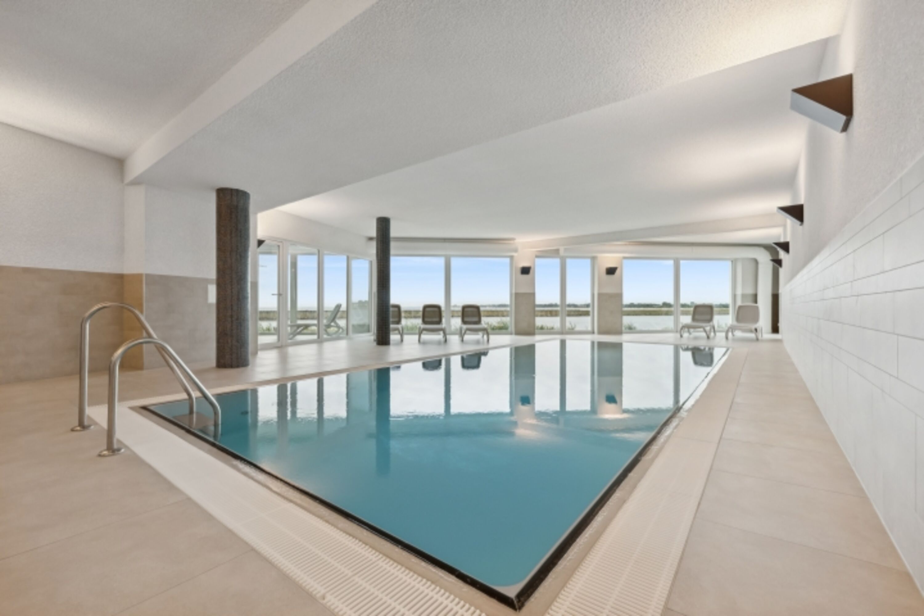 Pool mit Meerblick ca .35 qm