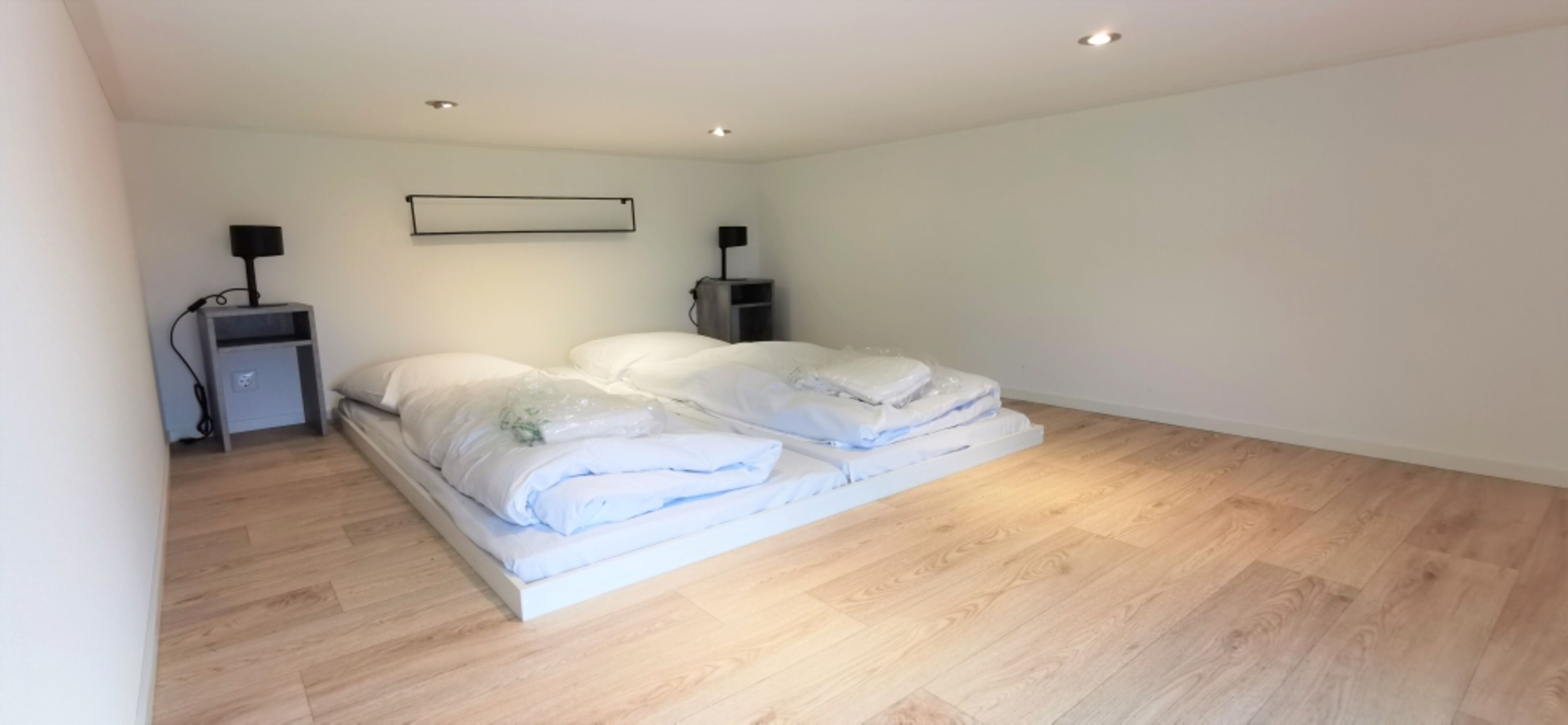 Schlafzimmer 3 im OG-Flachboden mit Fenster