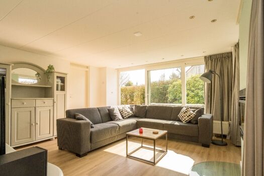 Gemütliche Sitzecke mit Kamin