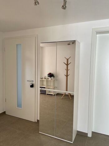 Der helle Eingangsbereich 