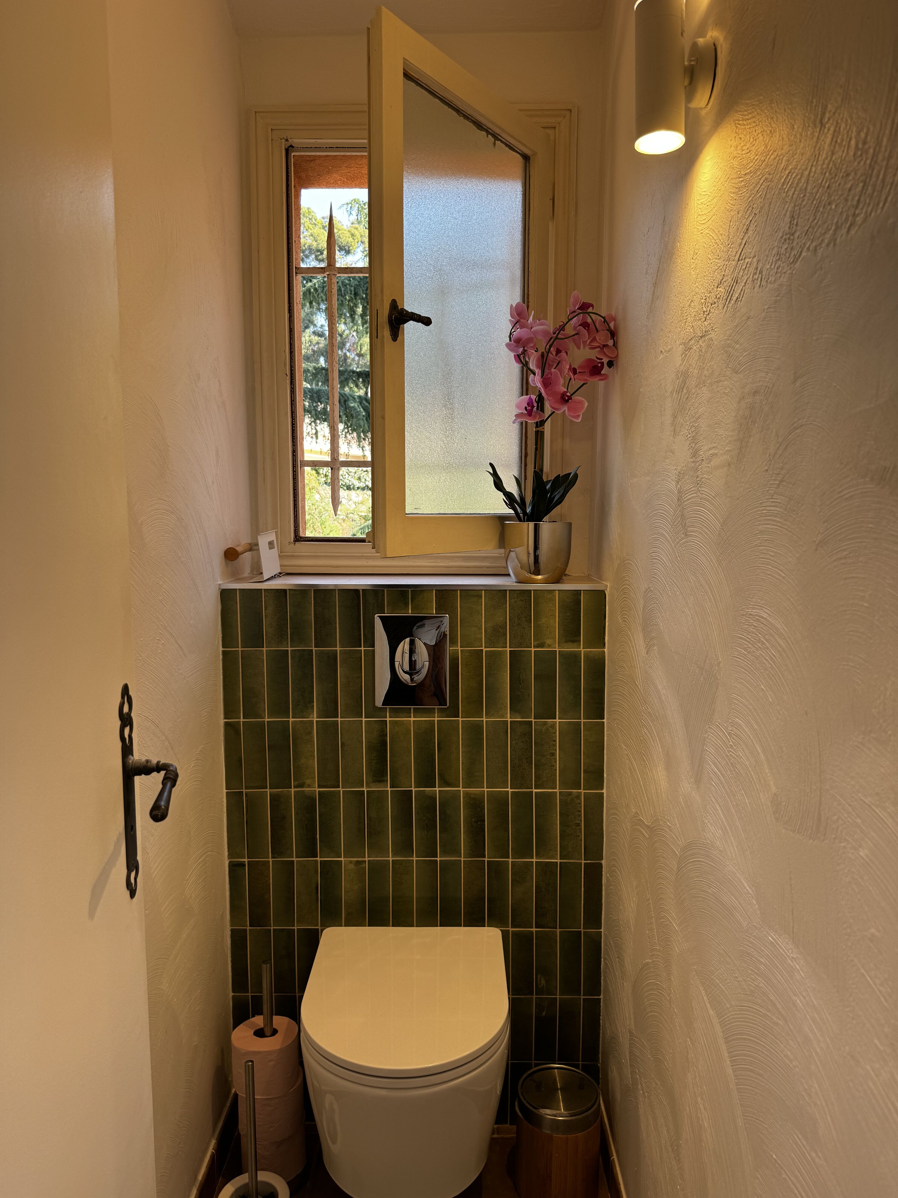 separate Toilette komplett renoviert Juni´26
