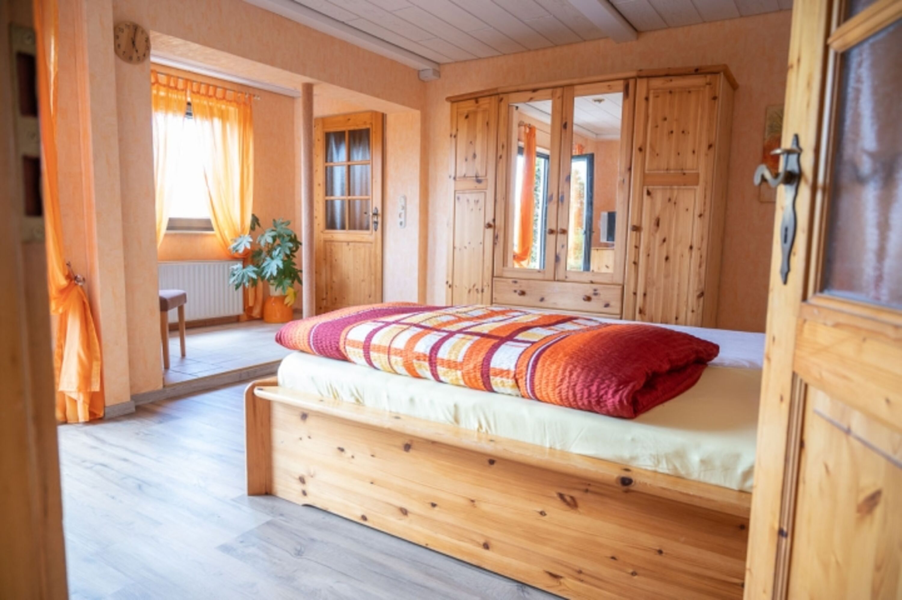 Großes Schlafzimmer - EG -