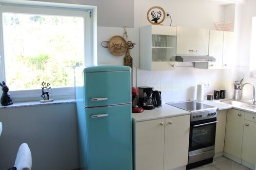 offene  Küche mit voller Ausstattung