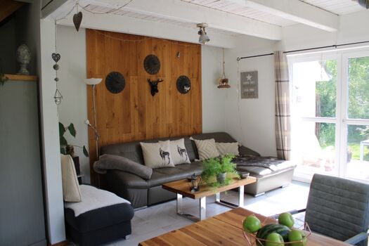 offener, heller Wohnbereich