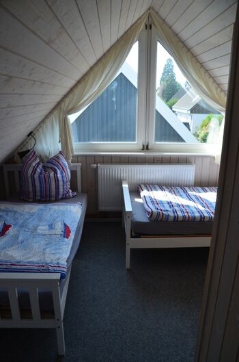 Schlafzimmer mit Einzelbetten