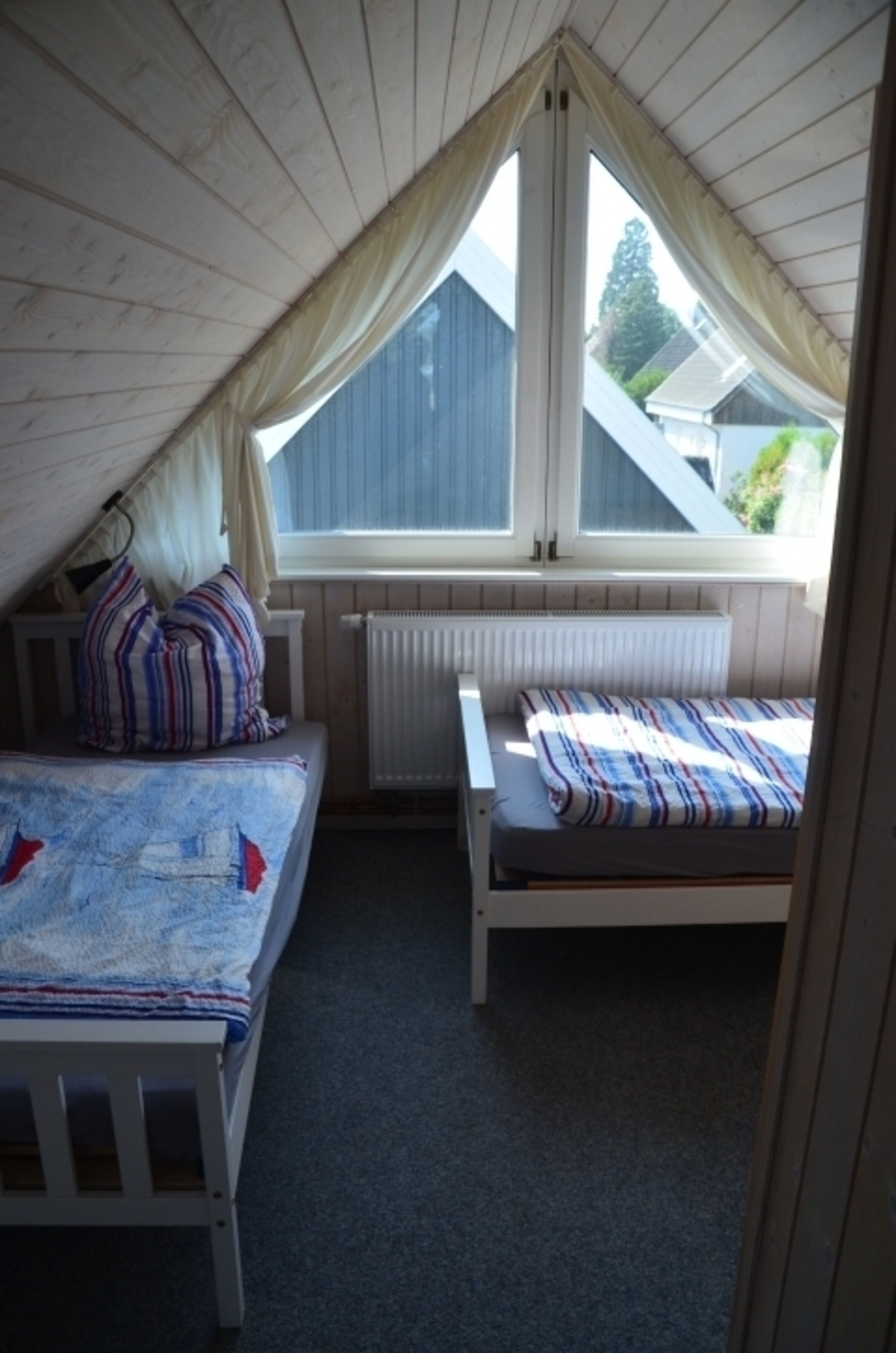 Schlafzimmer mit Einzelbetten