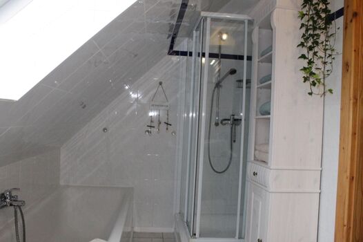 Badezimmer Dusche   Badewanne