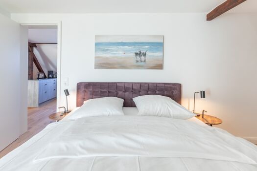 Schleuse twee - Komfortables Schlafzimmer mit  Boxspringbett (180x200) 