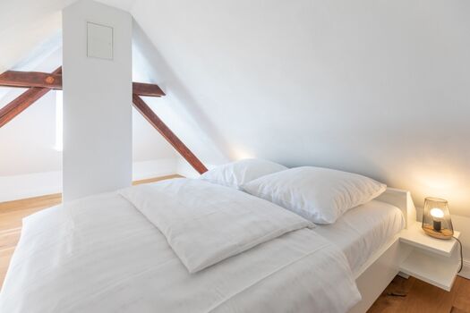 Schleuse twee - Perfekt für Kinder! Spitzboden mit 160x200cm Doppelbett