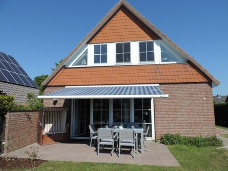 4-Sterne Ferienhaus an der Ostsee, nur 150m zum Strand, 3 Sc ...