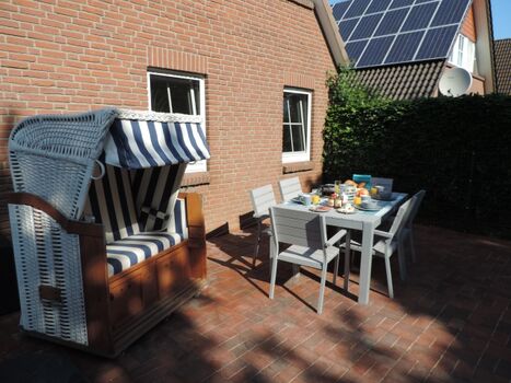 Ostterasse zum frühstücken