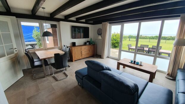 Wohnzimmer mit Ostseeblick