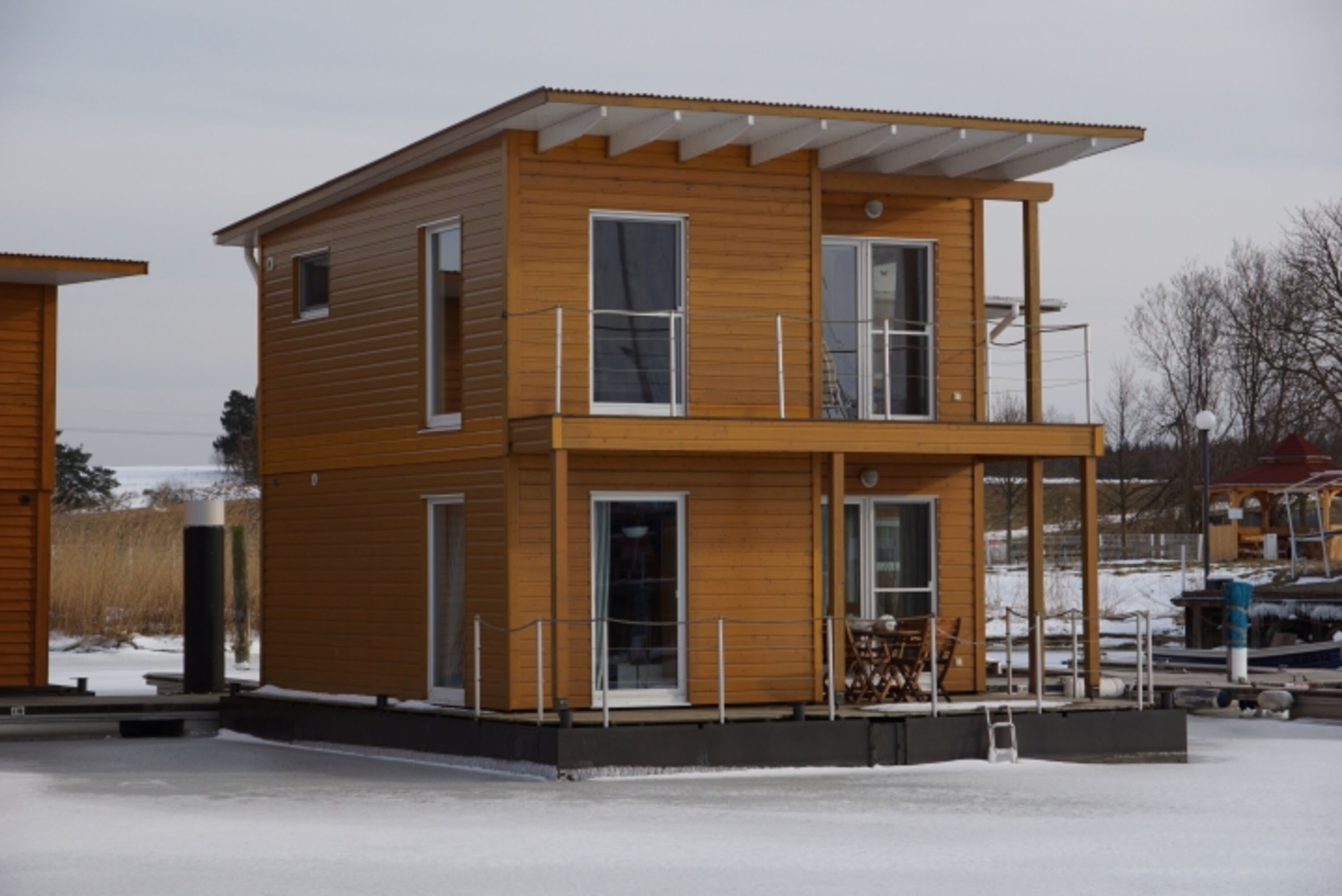 Floating Houses