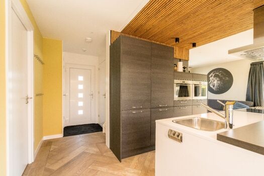 Die moderne Küche mit allem Komfort