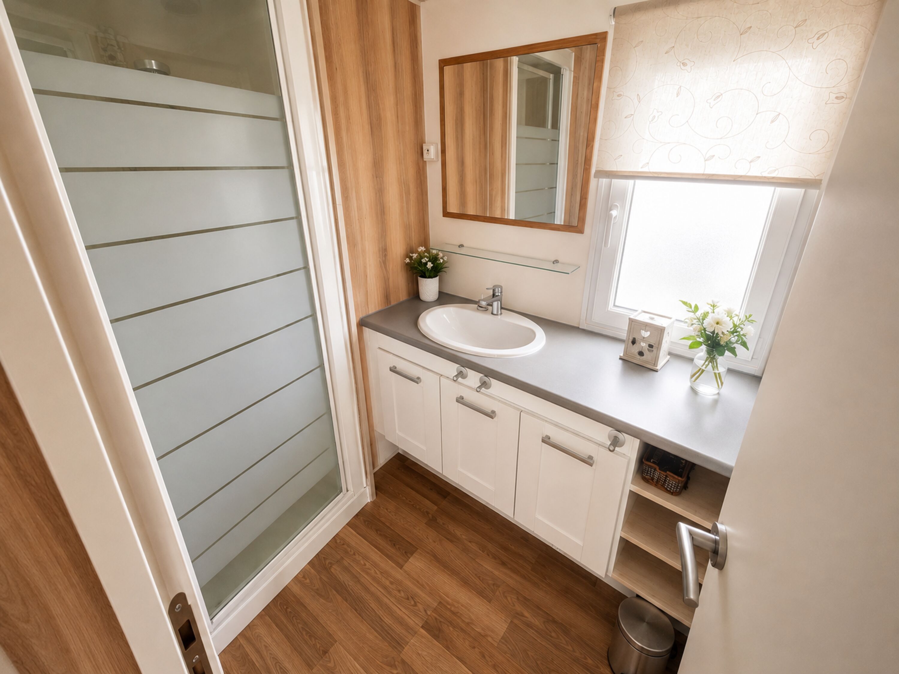 Dusche mit Fenster