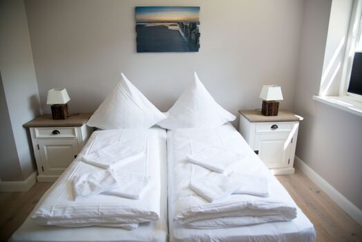 1. Schlafzimmer im Untergeschoss