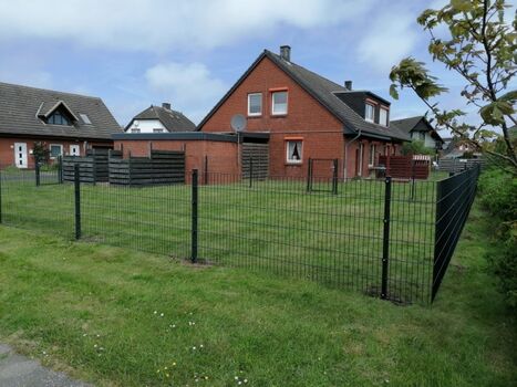 Eingezäunter Garten