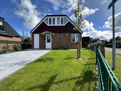 Freistehendes Ferienhaus mit eingezäuntem Garten, nur 300m, ...