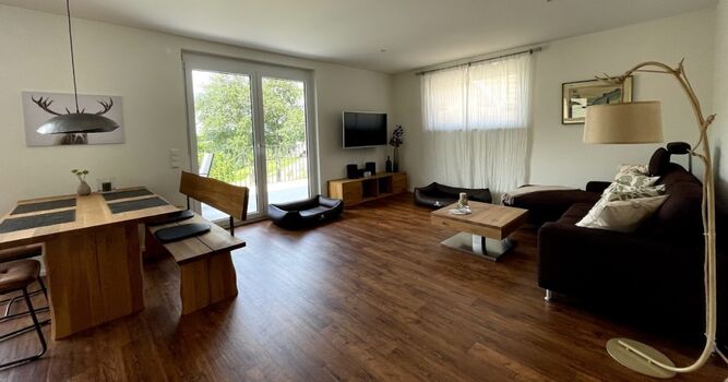 Wohnraum mit Essplatz