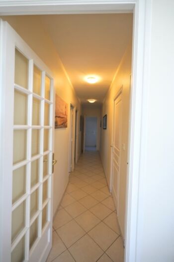 Der Korridor zu den Schlafzimmern