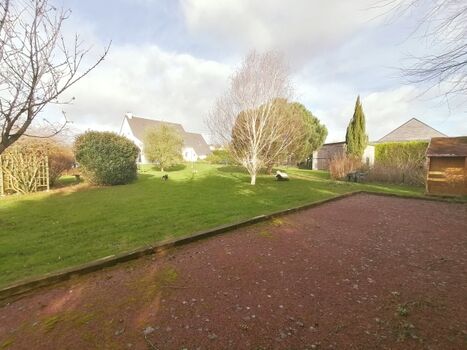 Private Boulebahn (Pétanque, Boccia) auf dem Traumgrundstück