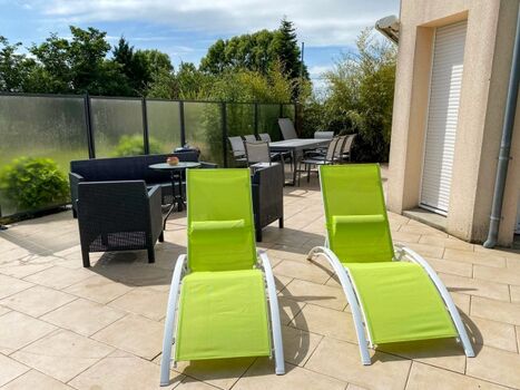 Grosse Terrasse mit Lounge