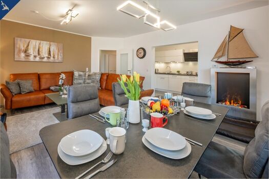 mit angrenzender Küche