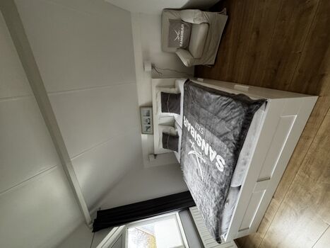 Schlafzimmer 1 DG mit Doppelbett