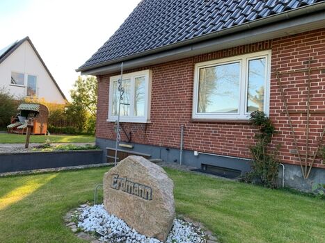 Ferienhaus mit Kamin und Garten in Angeln: Erholung für Men ...