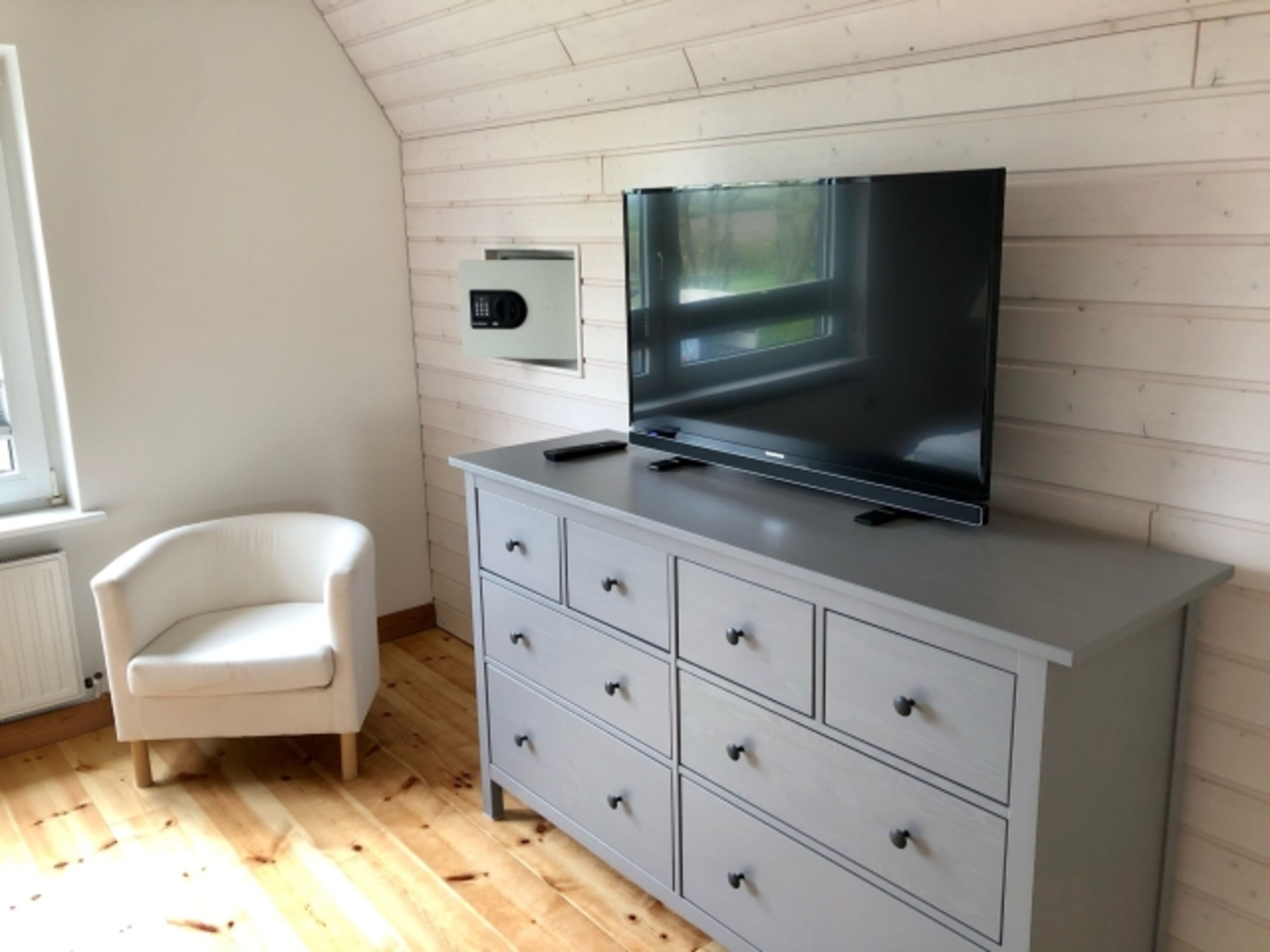 Schlafzimmer mit TV